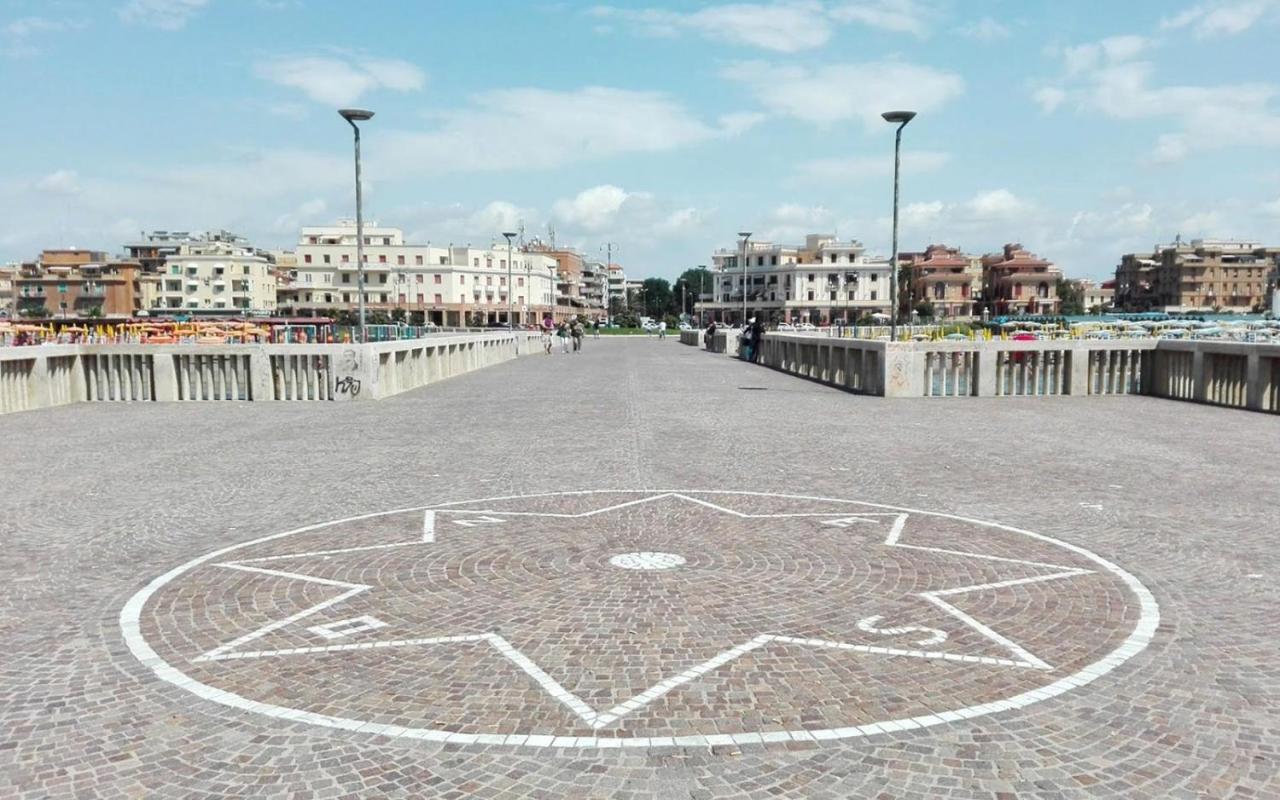 Ostia Holiday Al Pontile Exterior photo
